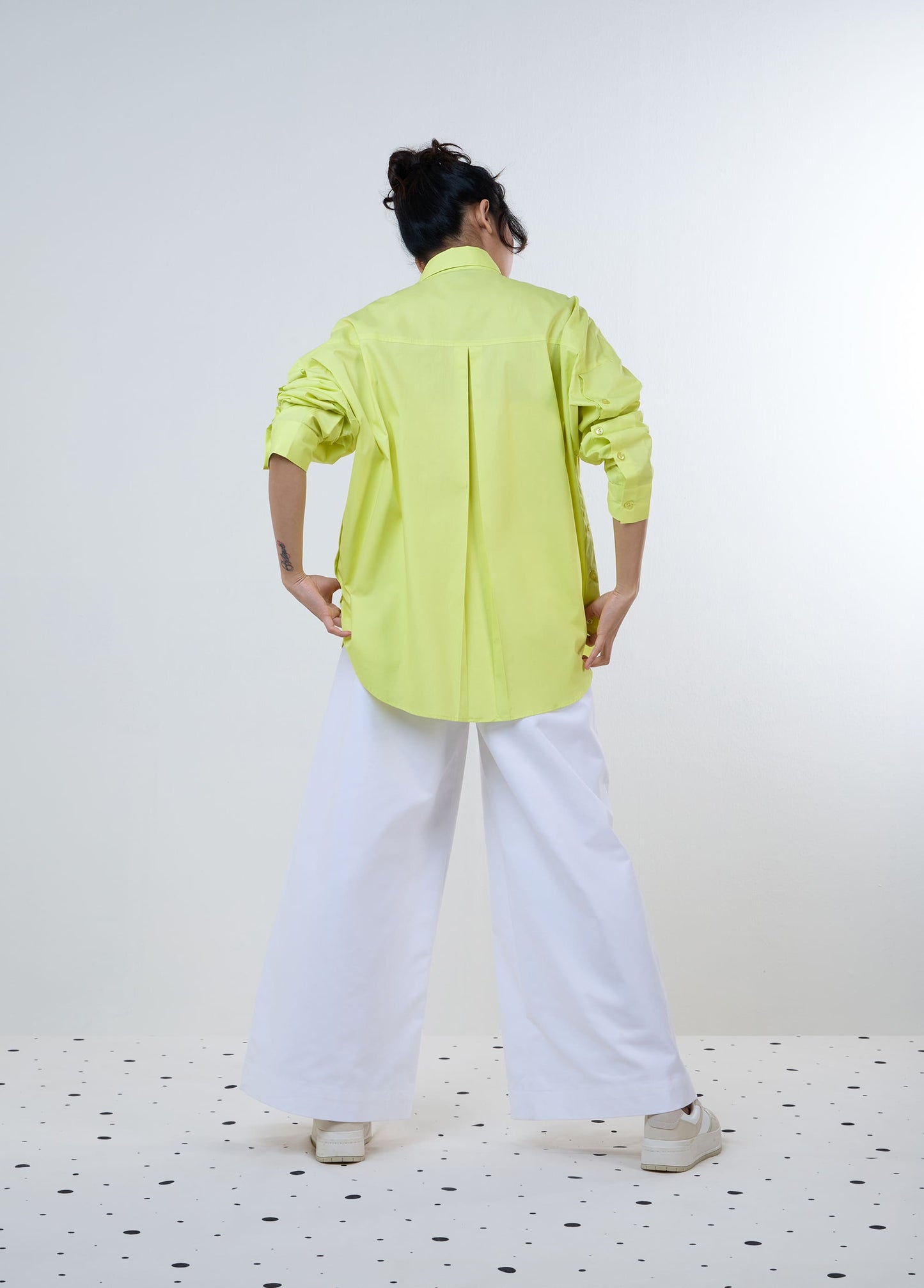 HIGH-WAISTED PANTS WITH SIDE POCKET AND FLARE
